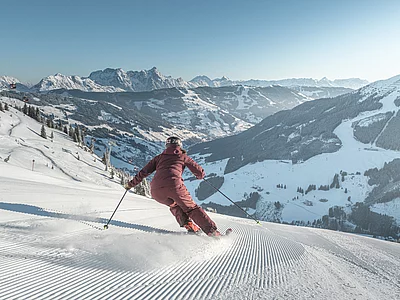 Alpine skiing Saalbach 2021