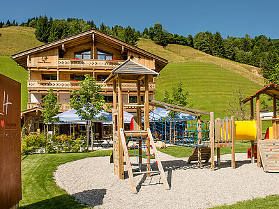 Liebe Heimat außen Sommer